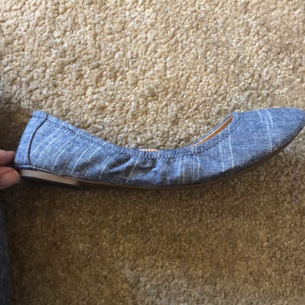 Shoes - Picture 2 of 4